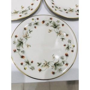 Lots Of 8 Royal Doulton England Strawberry Cream Bread & Butter Plate 6 1/2"